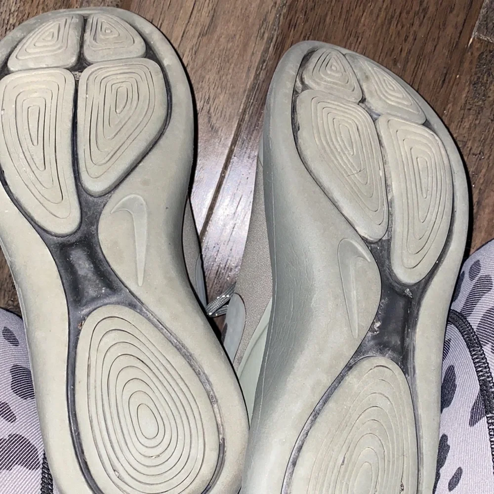 Nike Sneakers - Picture 5 of 5
